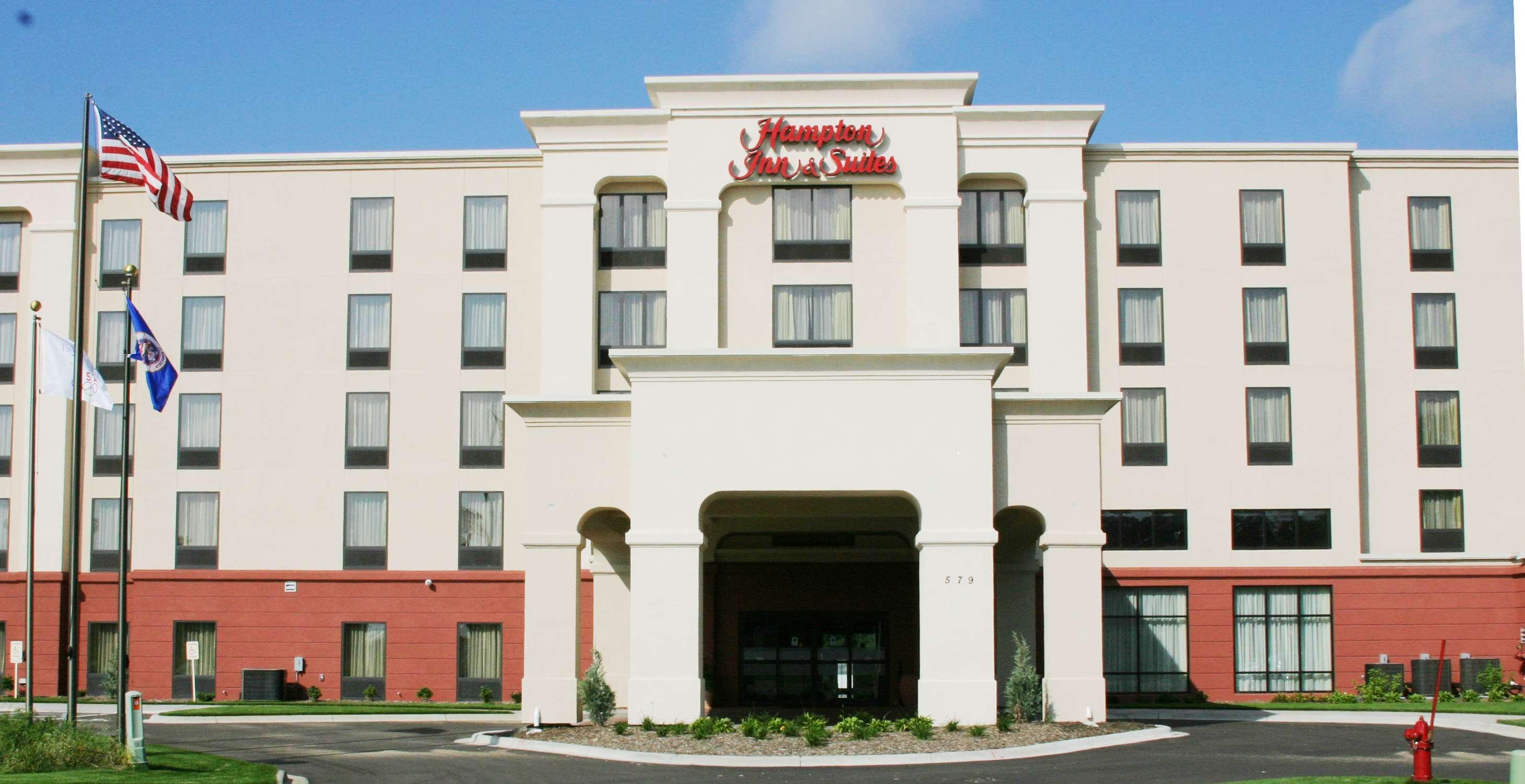 Hampton Inn & Suites Lino Lakes Exterior photo