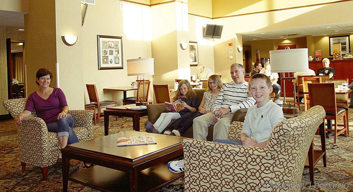 Hampton Inn & Suites Lino Lakes Interior photo